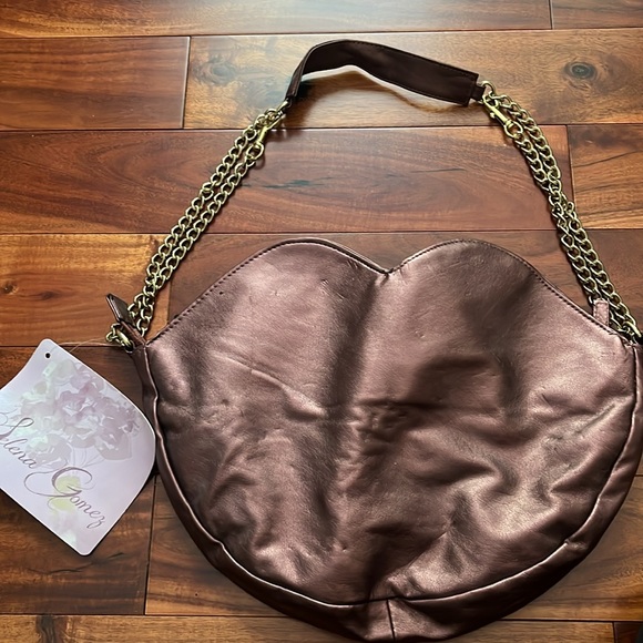 Selena Gomez Metallic Finish Purse - Picture 2 of 4